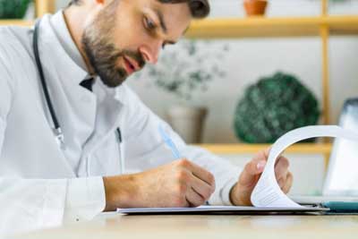 Copagos: los médicos cobrarán un bono por todas las consultas de prepagas y obras sociales